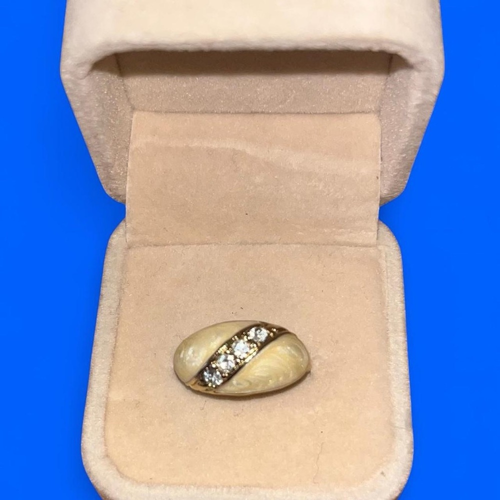 Vintage Avon Dome Ring